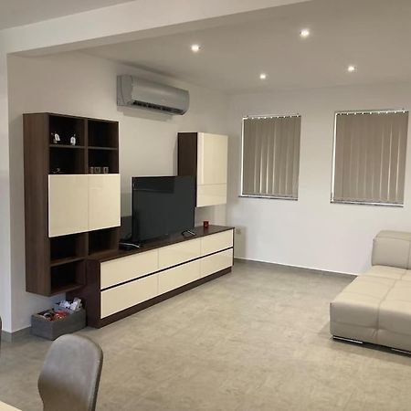 Elegant Maisonette In Malta By Assetflow Pro Apartment Марсаскала Екстериор снимка